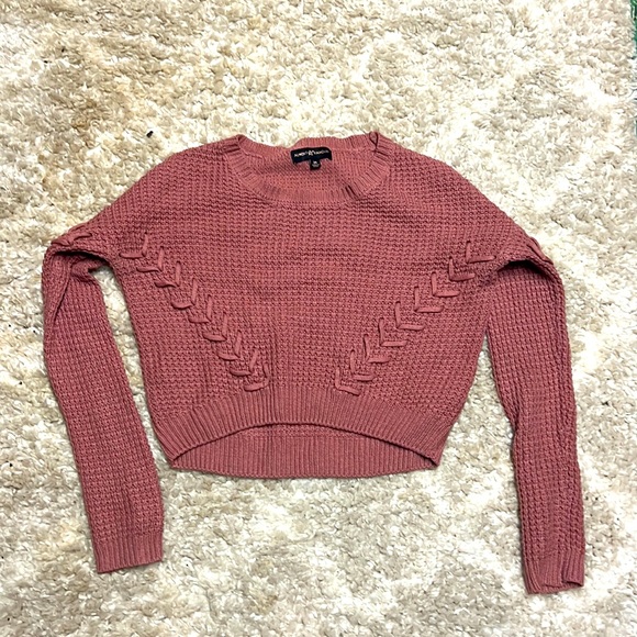 PINK THREADS - Picture 1 of 3